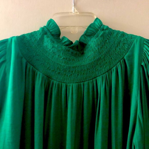 Green blouse 👚 - Picture 5 of 5